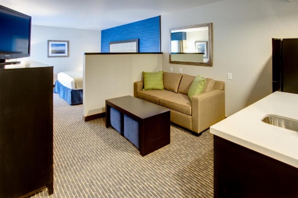 Holiday Inn Express Bellingham image 30